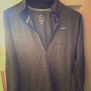 Nike dri fit pullover!